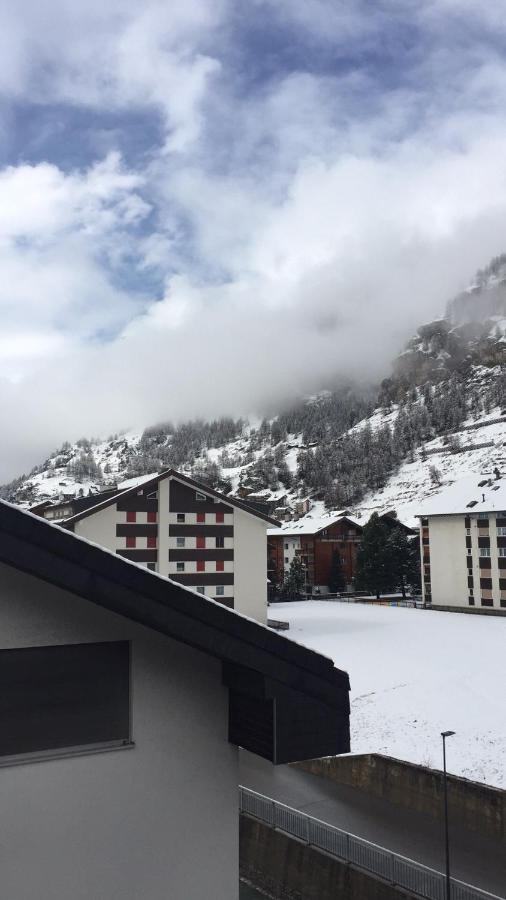 Haus Pirata Apartment Zermatt Exterior photo